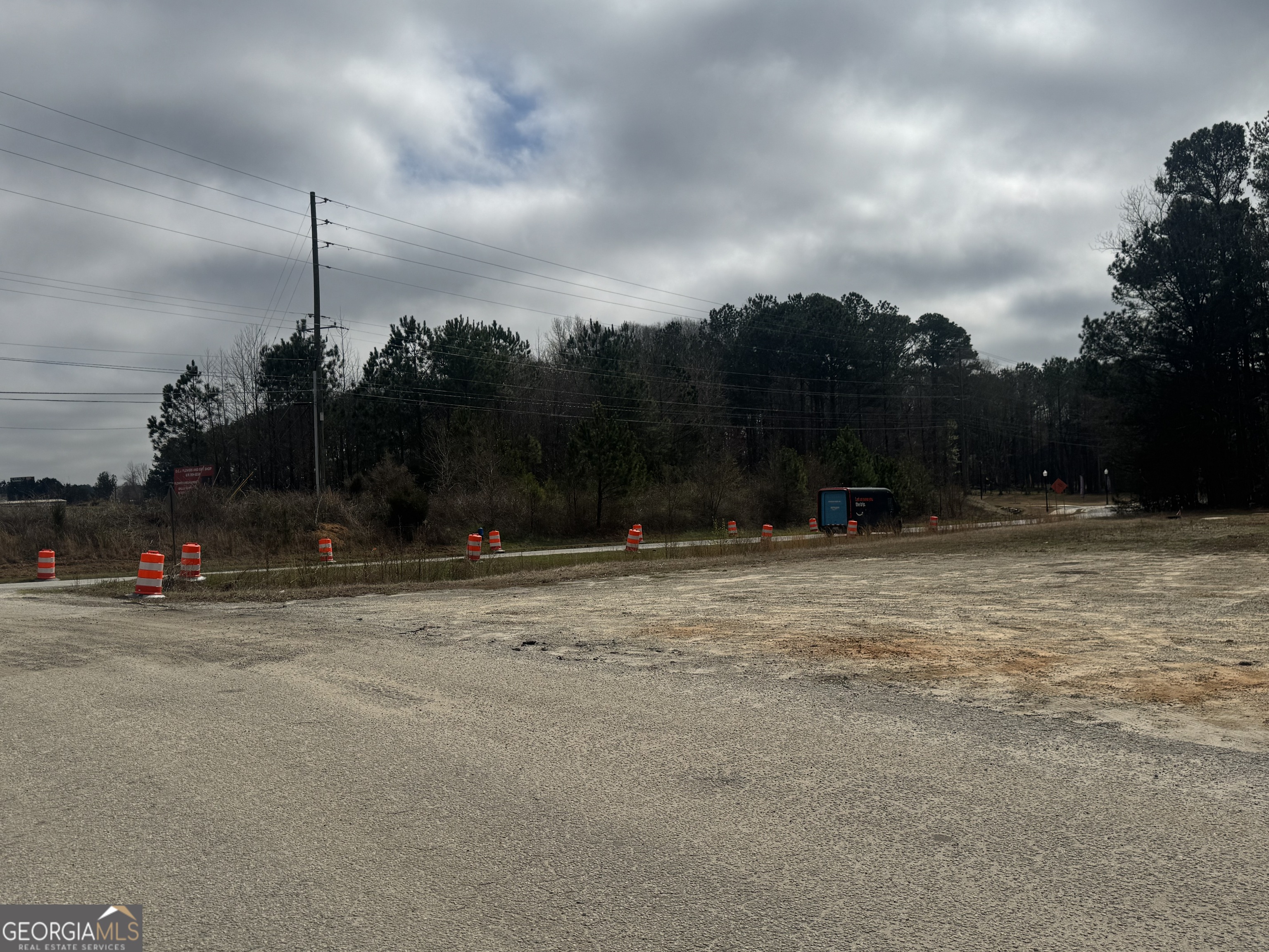 184 Mill Road McDonough, GA 30253 - Photo 13 of 40 a view of a street