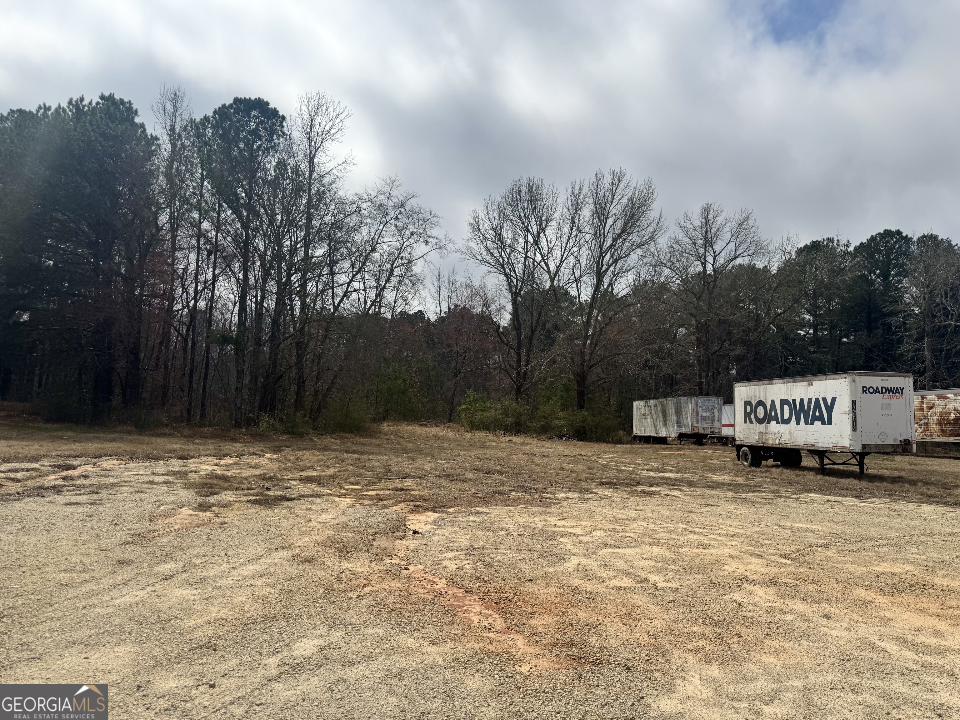 184 Mill Road McDonough, GA 30253 - Photo 16 of 40 a view of a parking area