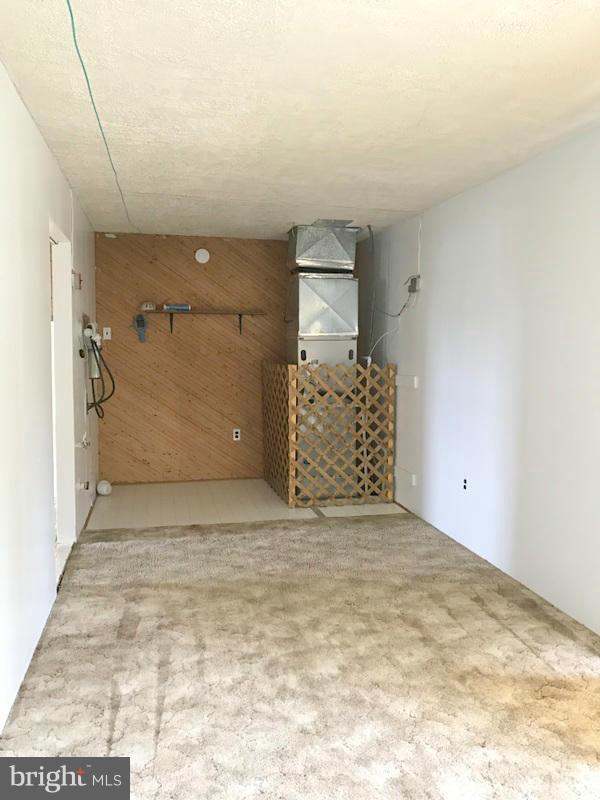 292 North Hayfield Road Winchester, VA 22603 - Photo 14 of 17 Interior (General)