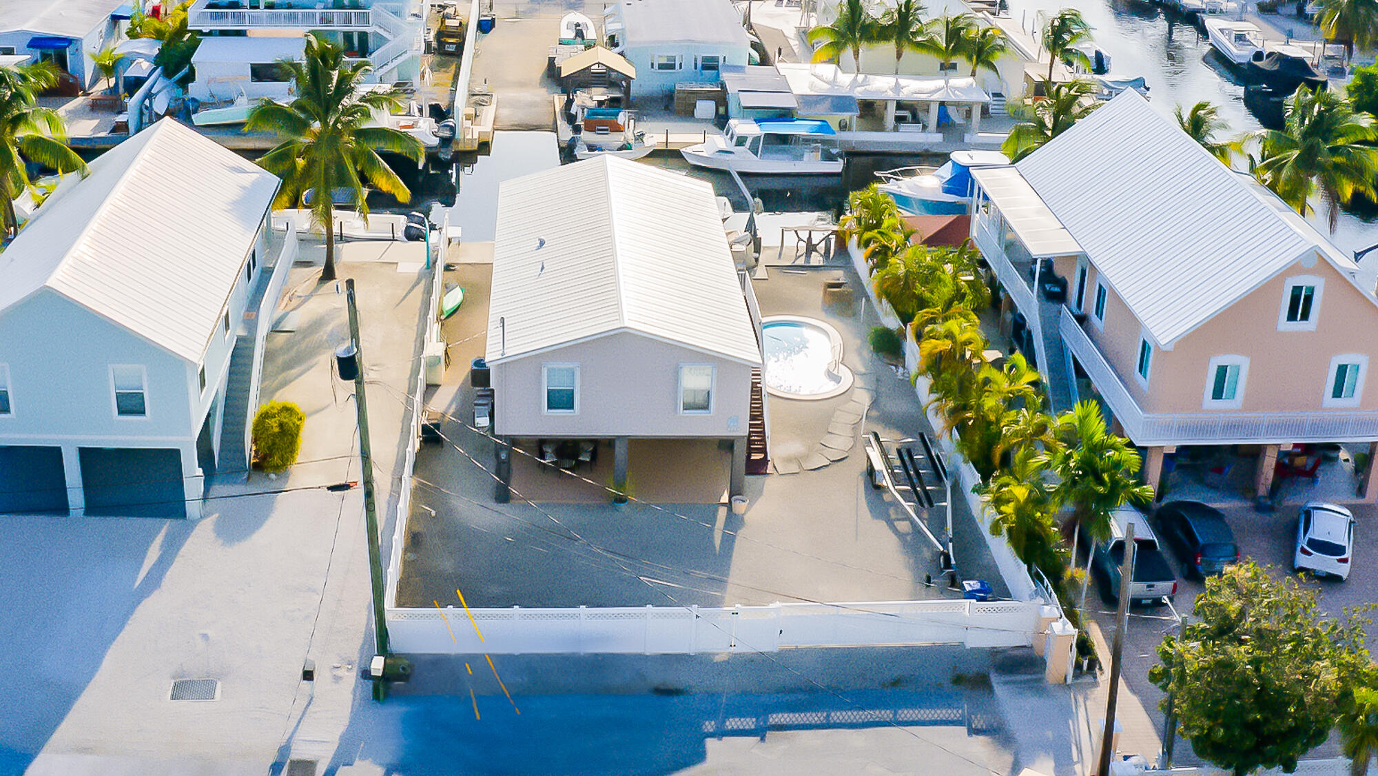 338 Windley Road Key Largo, FL 33037 - Photo 12 of 40 338 Windley Road Key Largo, Fl 33037