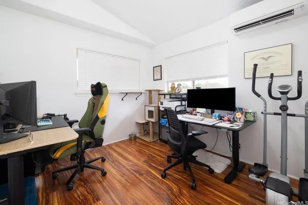 $1,100,000 | 94-689 Lumiaina Street, Waipahu, HI 96797