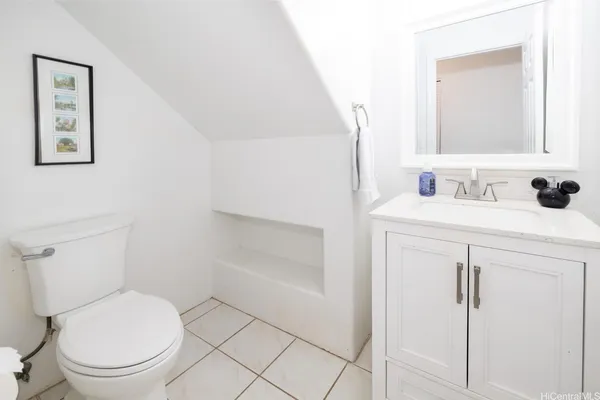 $1,100,000 | 94-689 Lumiaina Street, Waipahu, HI 96797