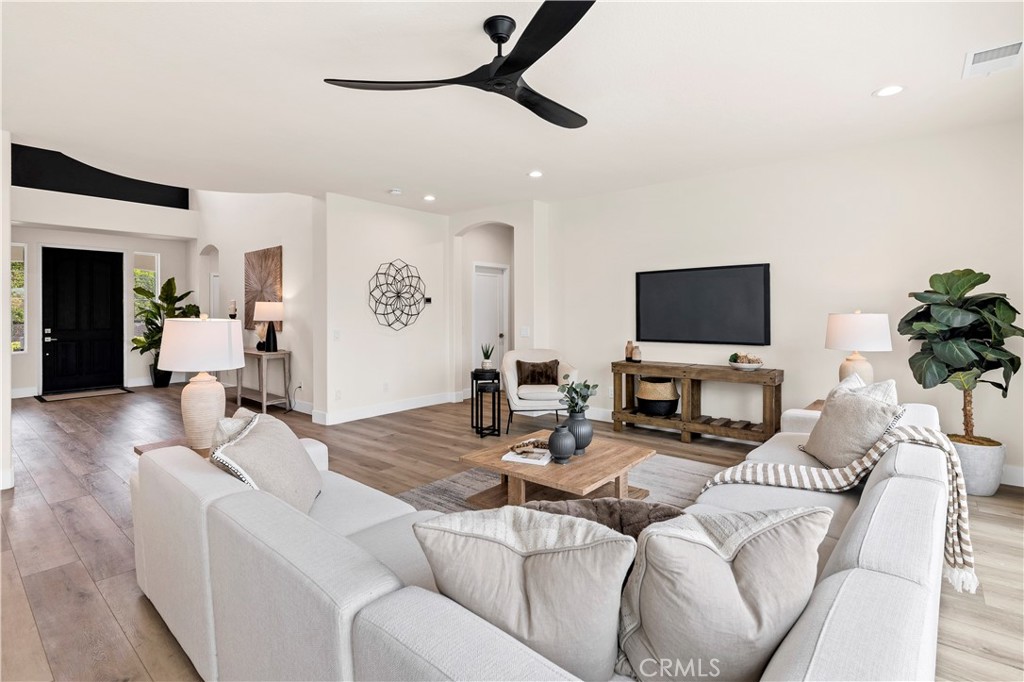 40225 Cam Campos Verde Temecula, CA 92591 - Photo 11 of 59