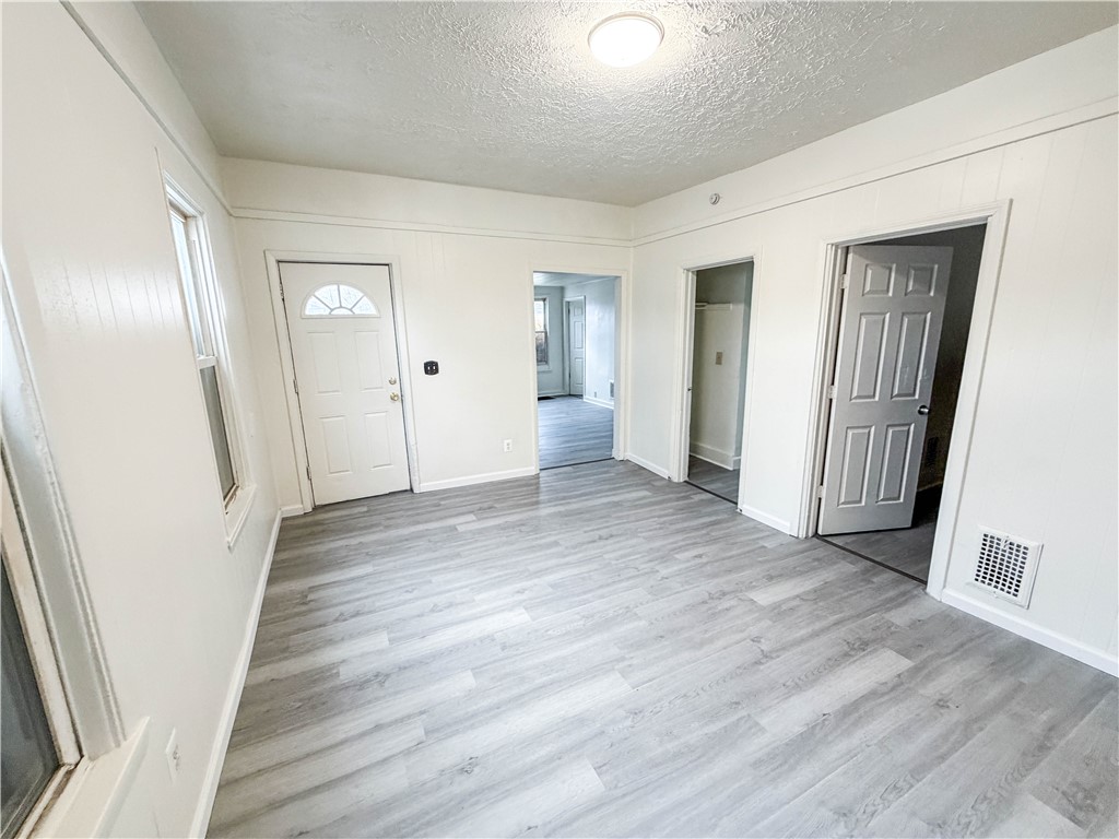 288 Orchard Street Rochester, NY 14606 - Photo 3 of 16