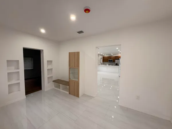 $4,500 | 1721 Southwest 12th Street, Miami, FL 33135