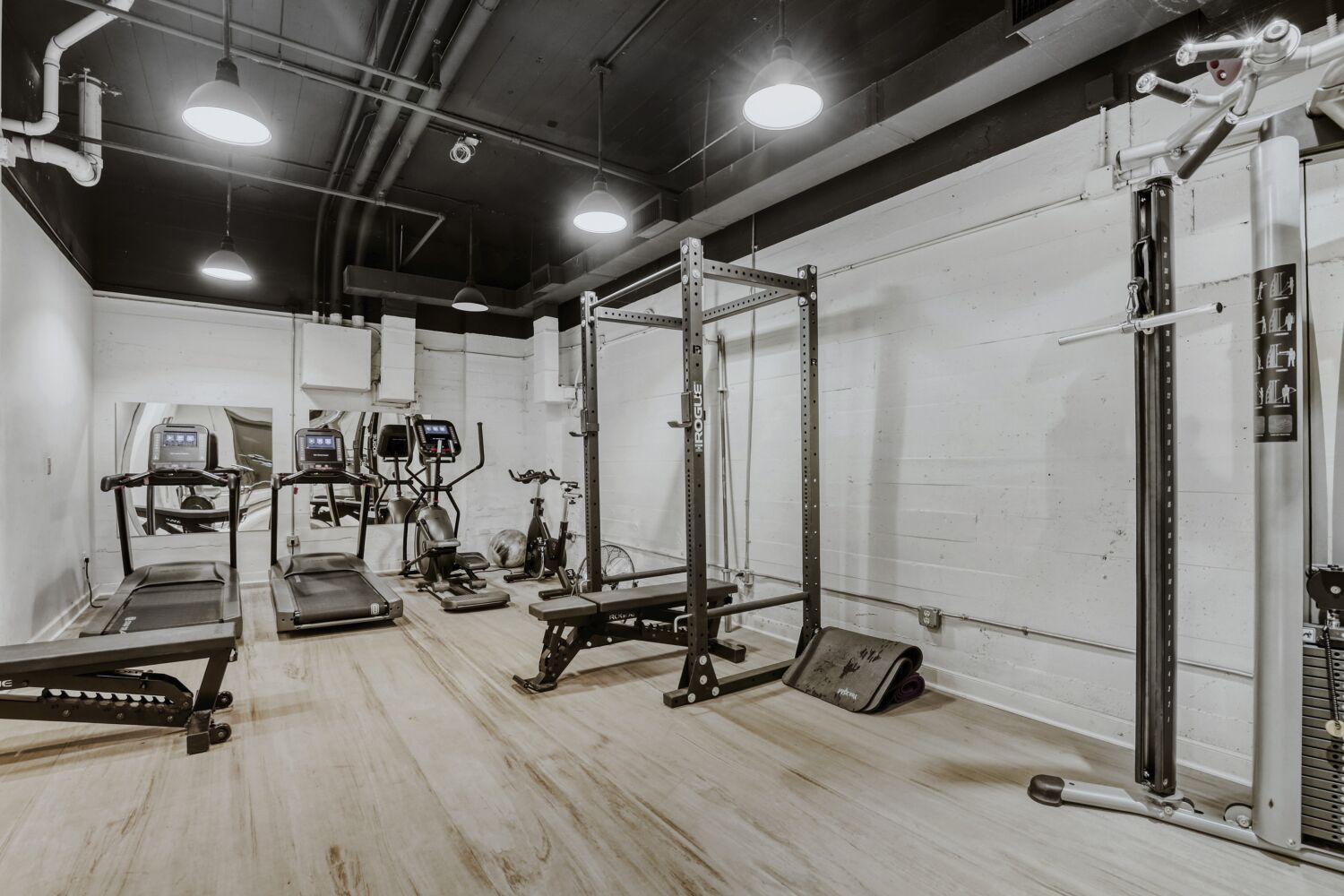 710 Colorado Street, Unit 4G Austin, TX 78701 - Photo 26 of 39 a view of a room with gym equipment