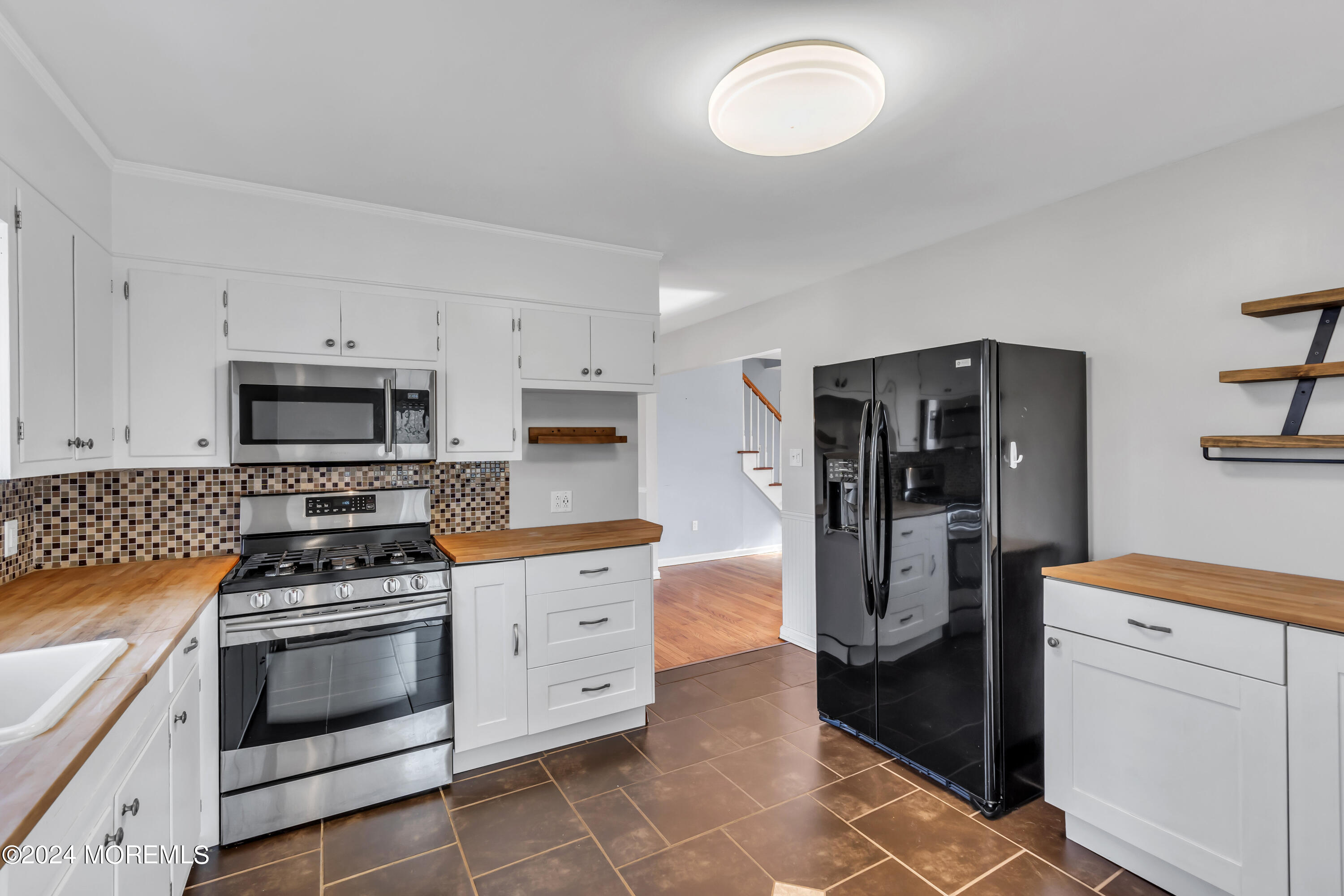 184 Burlington Path Road Cream Ridge, NJ 08514 - Photo 13 of 42 018_dsc02090
