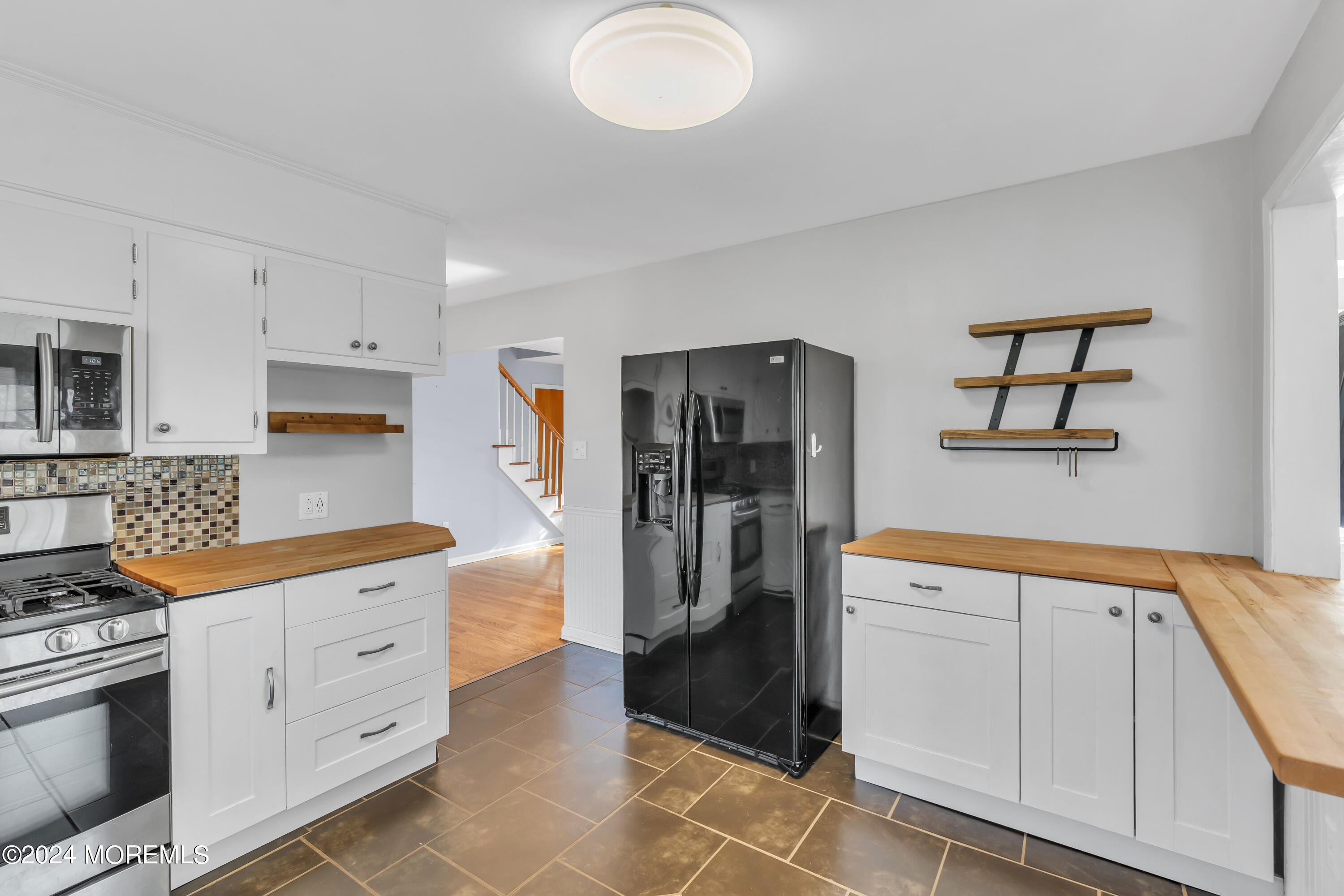 184 Burlington Path Road Cream Ridge, NJ 08514 - Photo 14 of 42 019_dsc02095