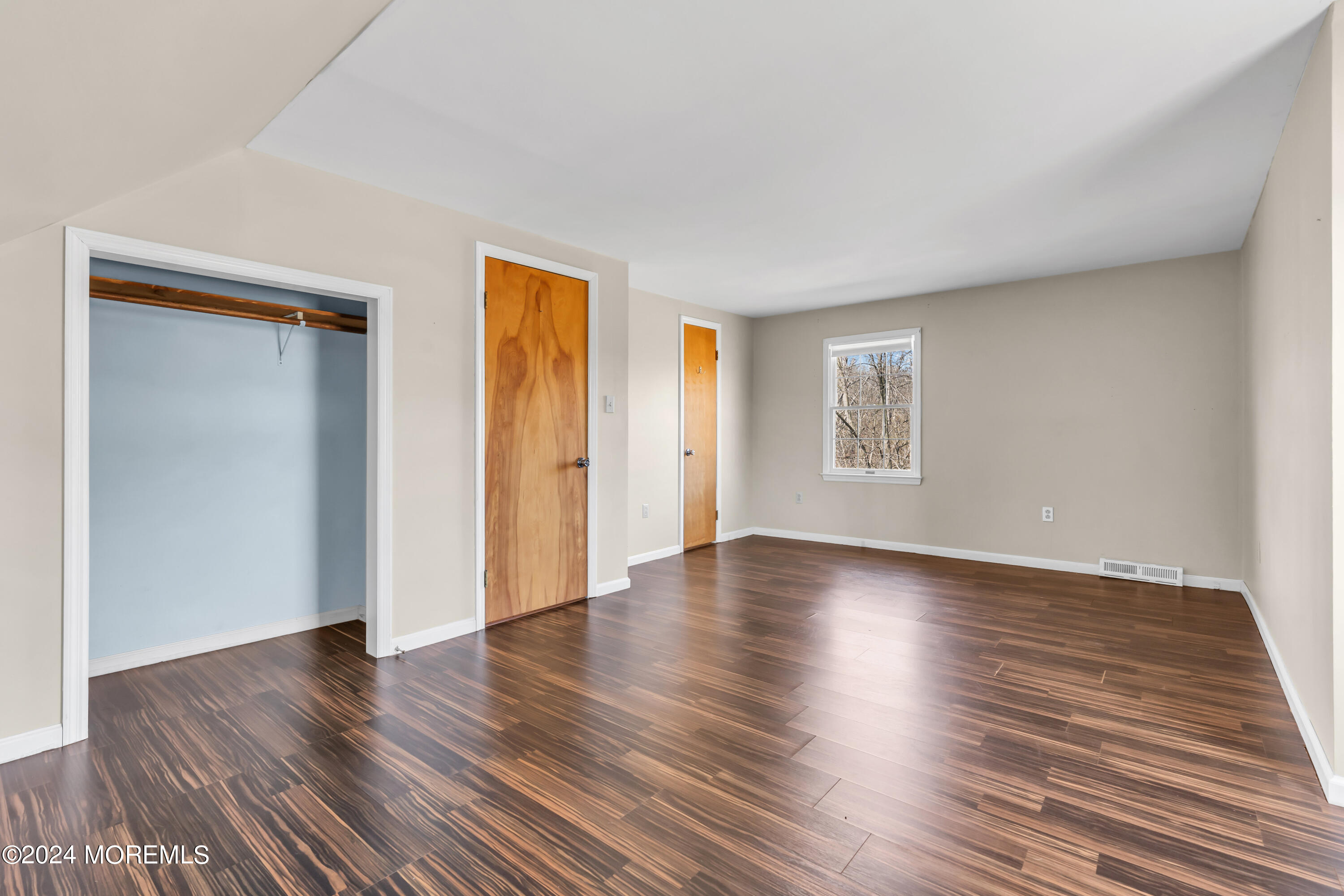 184 Burlington Path Road Cream Ridge, NJ 08514 - Photo 20 of 42 029_dsc01990
