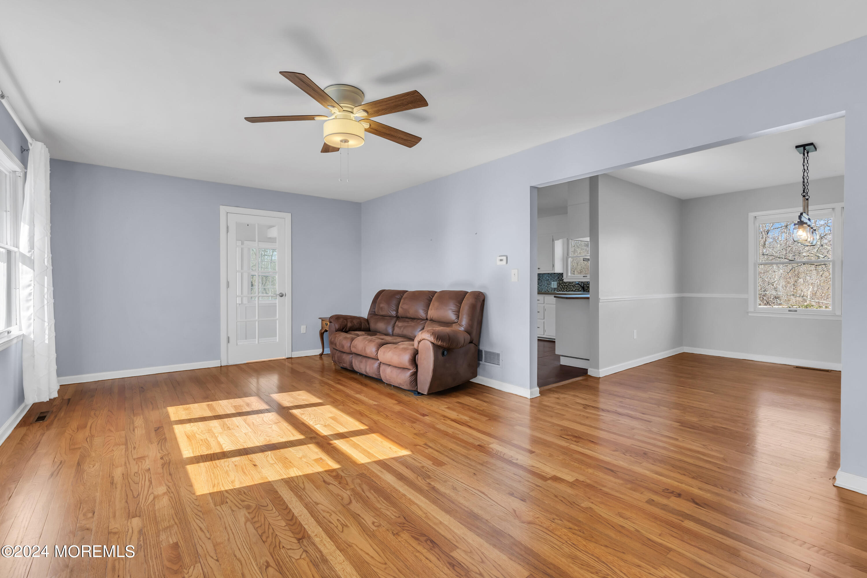 184 Burlington Path Road Cream Ridge, NJ 08514 - Photo 2 of 42 007_dsc02040