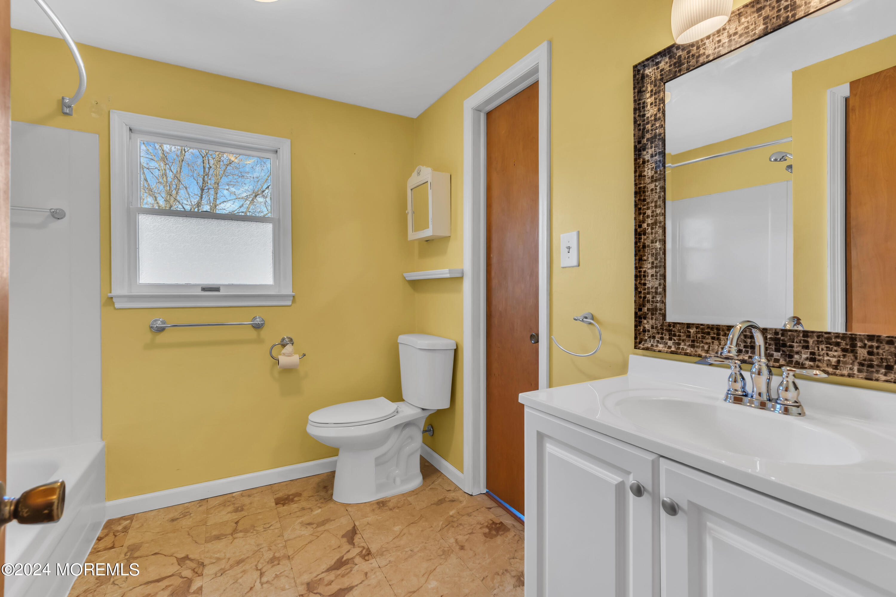 184 Burlington Path Road Cream Ridge, NJ 08514 - Photo 24 of 42 033_dsc02010