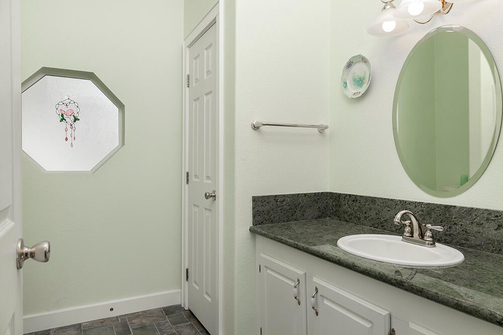 347 Kubli Road Grants Pass, OR 97527 - Photo 27 of 62 347 Kubli - Country Living