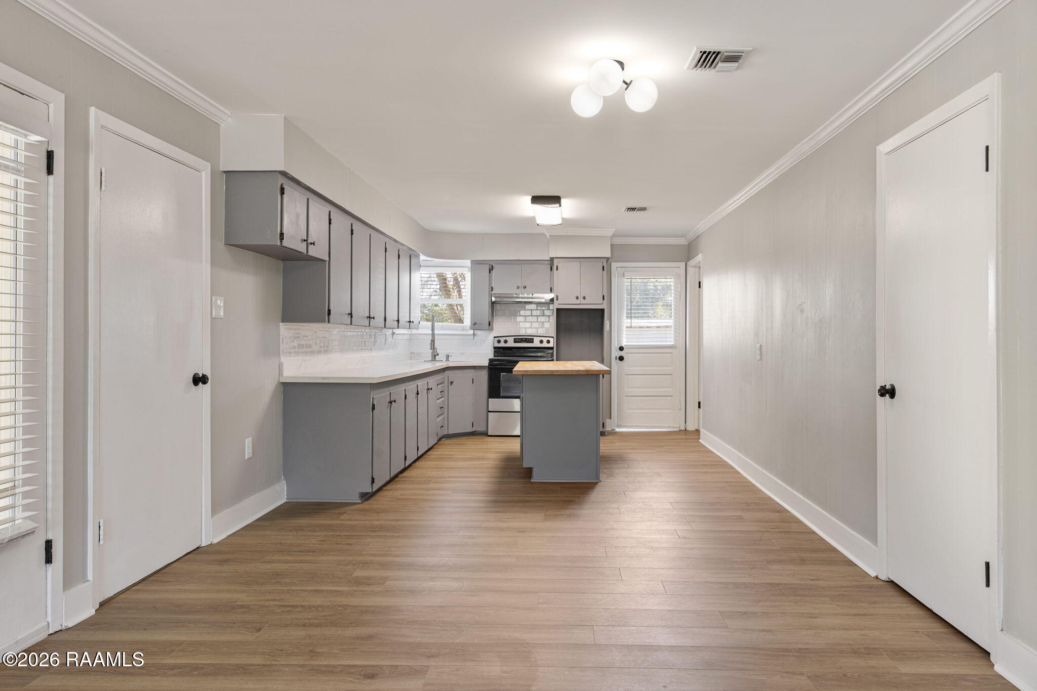 3818 Moss Street Lafayette, LA 70507 - Photo 7 of 24 7-web-or-mls-3818 Moss St-7