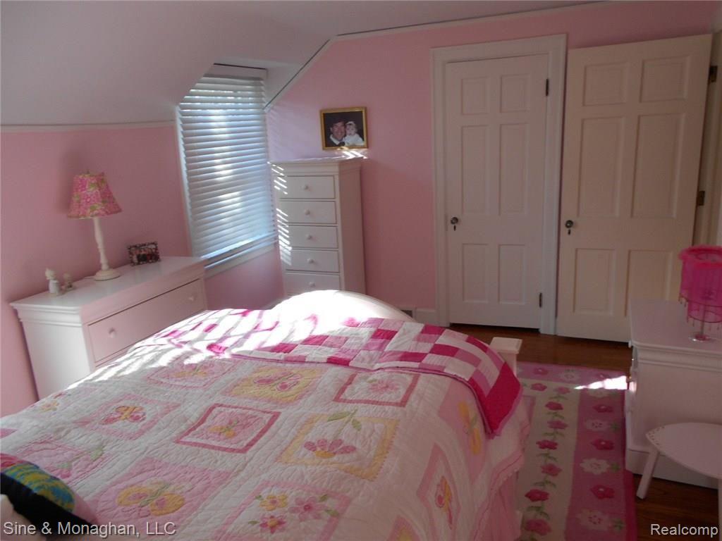 458 Washington Road Grosse Pointe, MI 48230 - Photo 32 of 47 DSCN0086.JPG