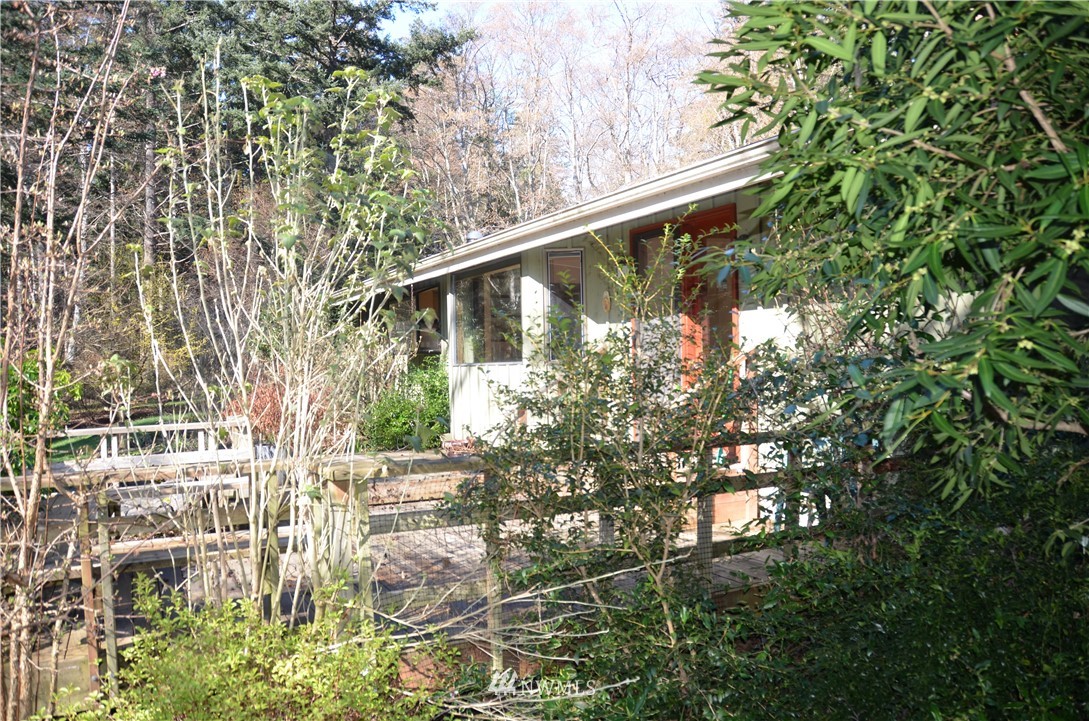 103 Olga Road Orcas Island, WA 98245 - Photo 4 of 18 Gallery Image 4