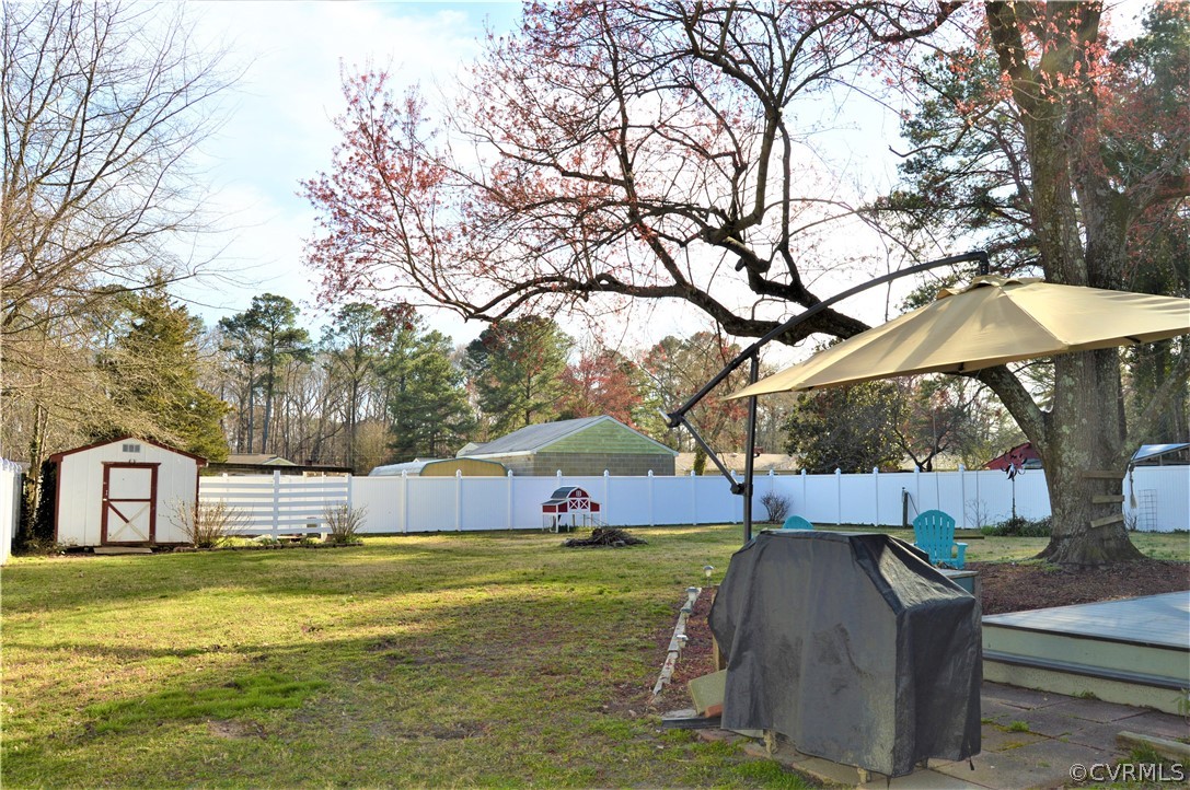 202 Riverside Drive Yorktown, VA 23692 - Photo 12 of 50 Gallery Image 12