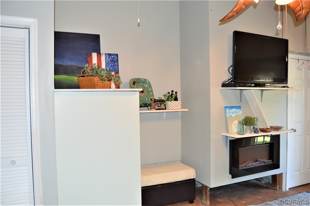202 Riverside Drive Yorktown, VA 23692 - Photo 49 of 50 Gallery Image 49
