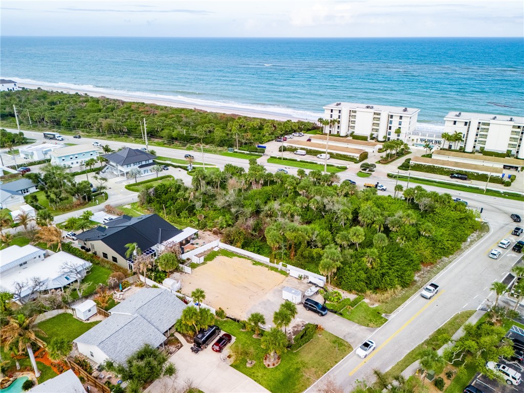 931 Bahia Mar Road Vero Beach, FL 32963 - Photo 2 of 6 a view of a city with an ocean