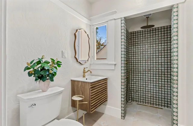 $835,000 | 1487 North Echo Avenue, Fresno, CA 93728