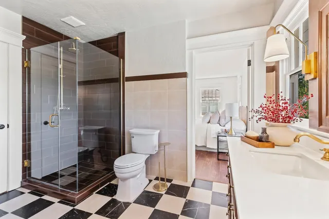 $835,000 | 1487 North Echo Avenue, Fresno, CA 93728