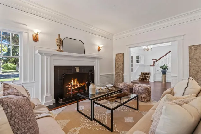 $835,000 | 1487 North Echo Avenue, Fresno, CA 93728