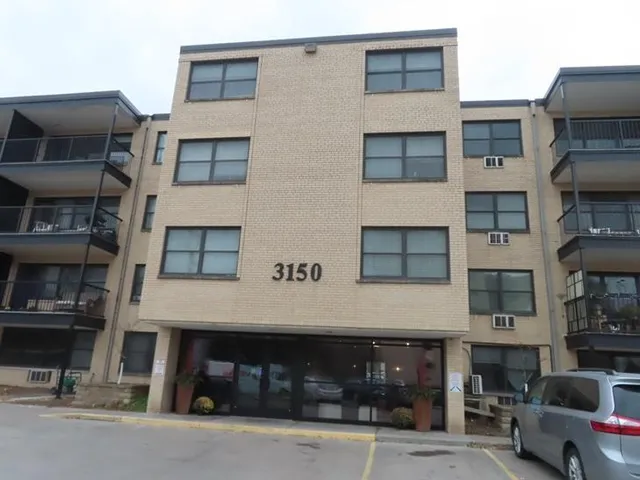$189,900 | 3150 Excelsior Boulevard, Unit 304, Minneapolis, MN 55416
