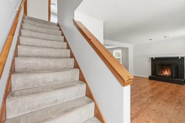 $525,000 | 4 North Meadow Lane, Charlton, MA 01507