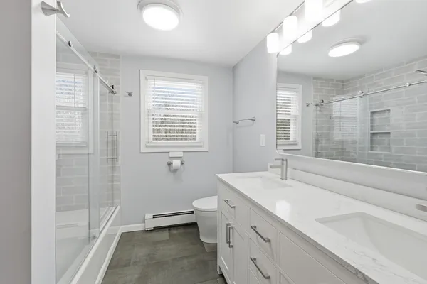 $525,000 | 4 North Meadow Lane, Charlton, MA 01507