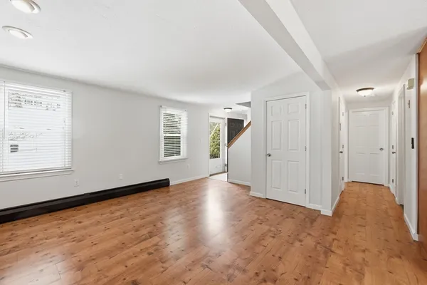 $525,000 | 4 North Meadow Lane, Charlton, MA 01507