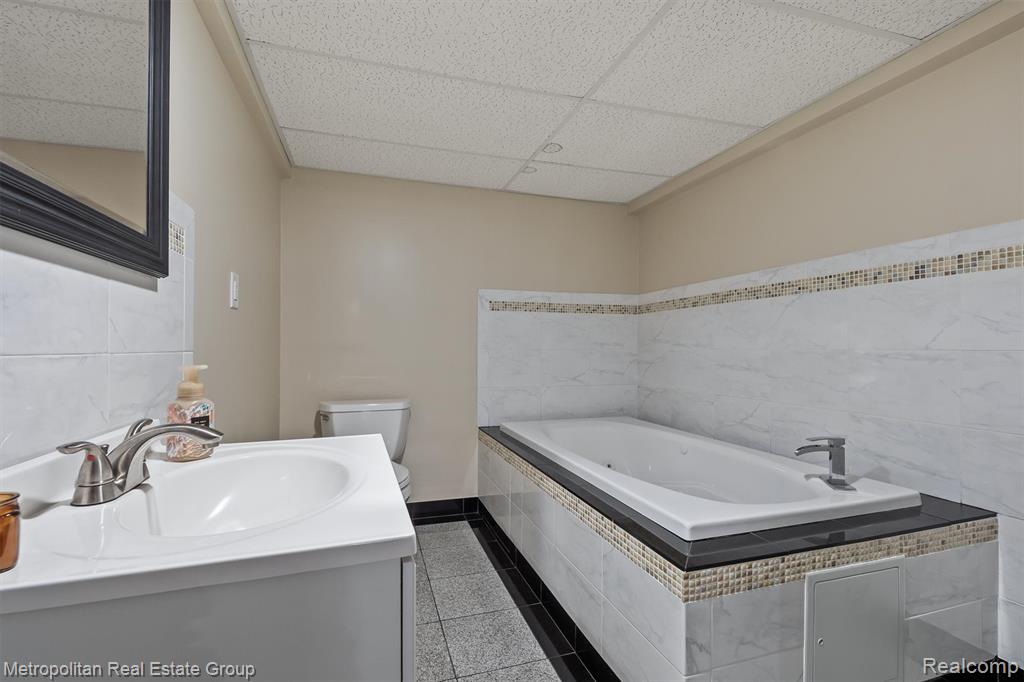 28315 Gold Chesterfield, MI 48047 - Photo 31 of 39