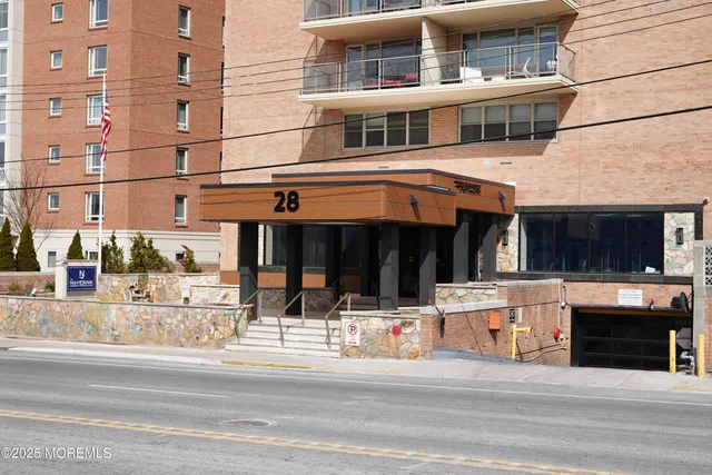 $3,300 | 28 Riverside Avenue, Unit 5J, Red Bank, NJ 07701