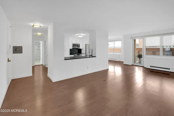 $3,300 | 28 Riverside Avenue, Unit 5J, Red Bank, NJ 07701