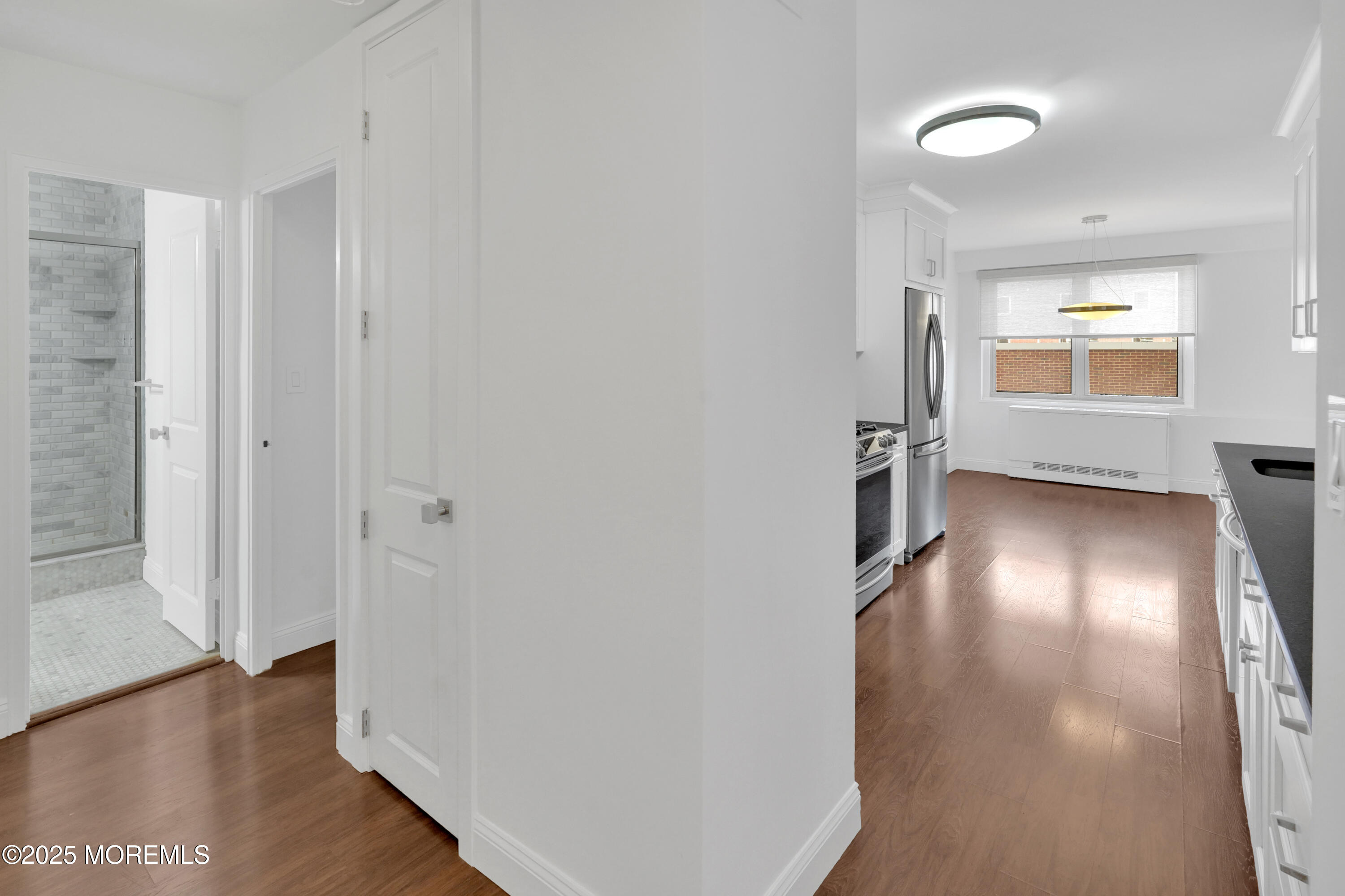 28 Riverside Avenue, Unit 5J Red Bank, NJ 07701 - Photo 7 of 35 Hallway