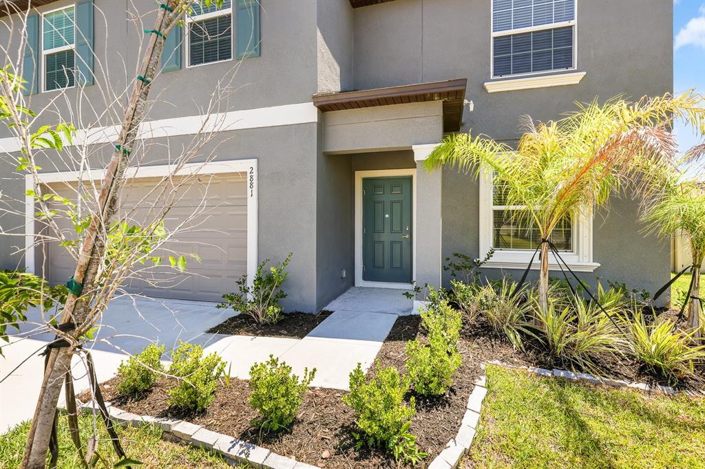 2881 Silver Scallop Loop Wimauma, FL 33598 - Photo 2 of 40