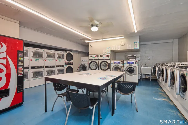 $189,500 | 2625 Park Avenue, Unit 9R, Bridgeport, CT 06604