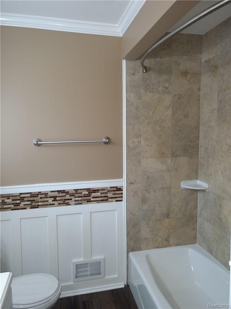 25062 Rubin Road Warren, MI 48089 - Photo 19 of 35 IMG_20170831_080623152.jpg