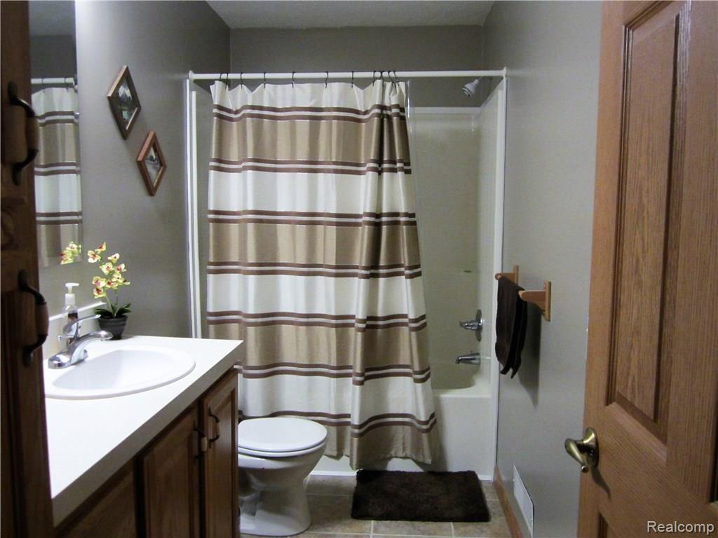 11320 Broughwell Road Rives Junction, MI 49277 - Photo 22 of 42 IMG_3717 (2).JPG