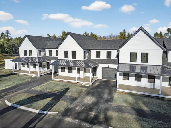 $649,000 | 30 Fairway Commons Drive, Unit 10, Gorham, ME 04038