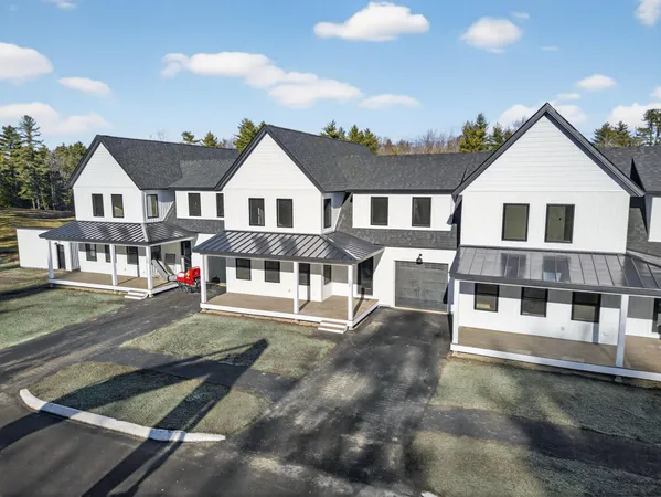 $649,000 | 30 Fairway Commons Drive, Unit 10, Gorham, ME 04038