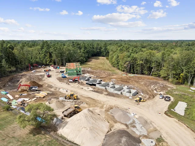 $649,000 | 20 Fairway Commons Drive, Unit 2, Gorham, ME 04038