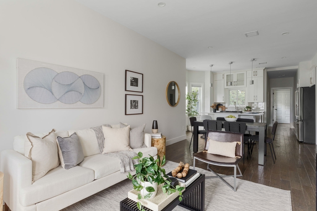 65 Concord Avenue, Unit 2 Somerville, MA 02143 - Photo 3 of 20