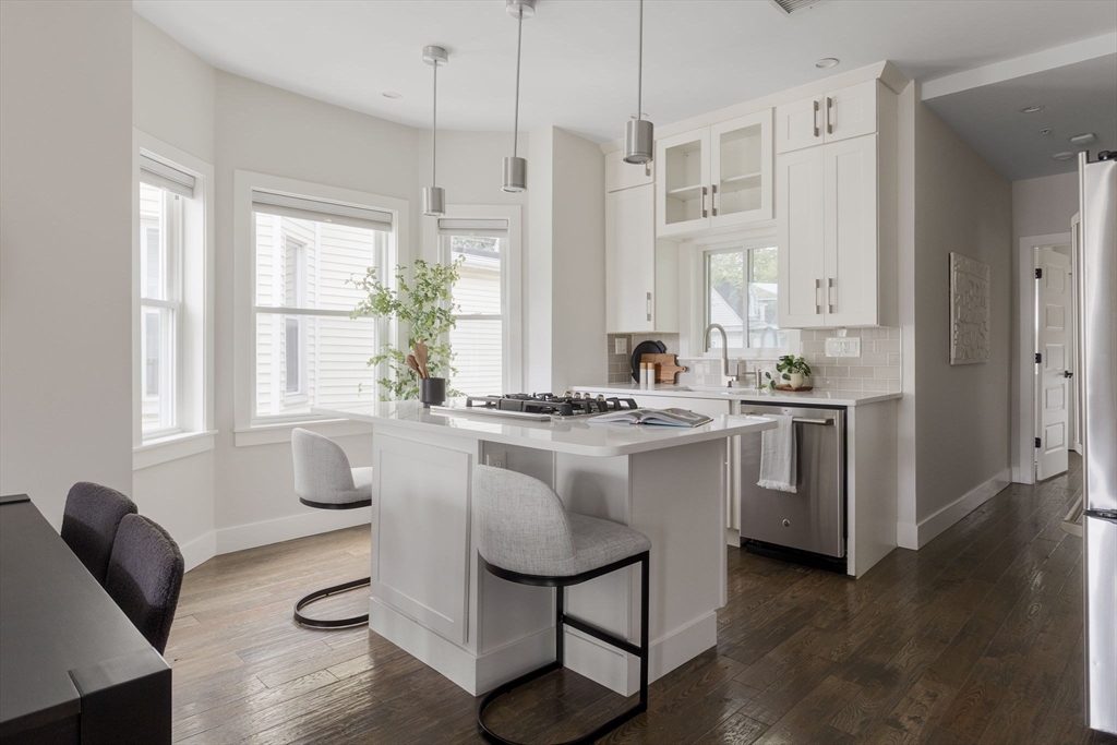 65 Concord Avenue, Unit 2 Somerville, MA 02143 - Photo 7 of 20