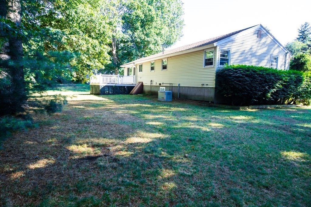 20 Governor Hutchinson Road Billerica, MA 01821 - Photo 4 of 29 Gallery Image 4
