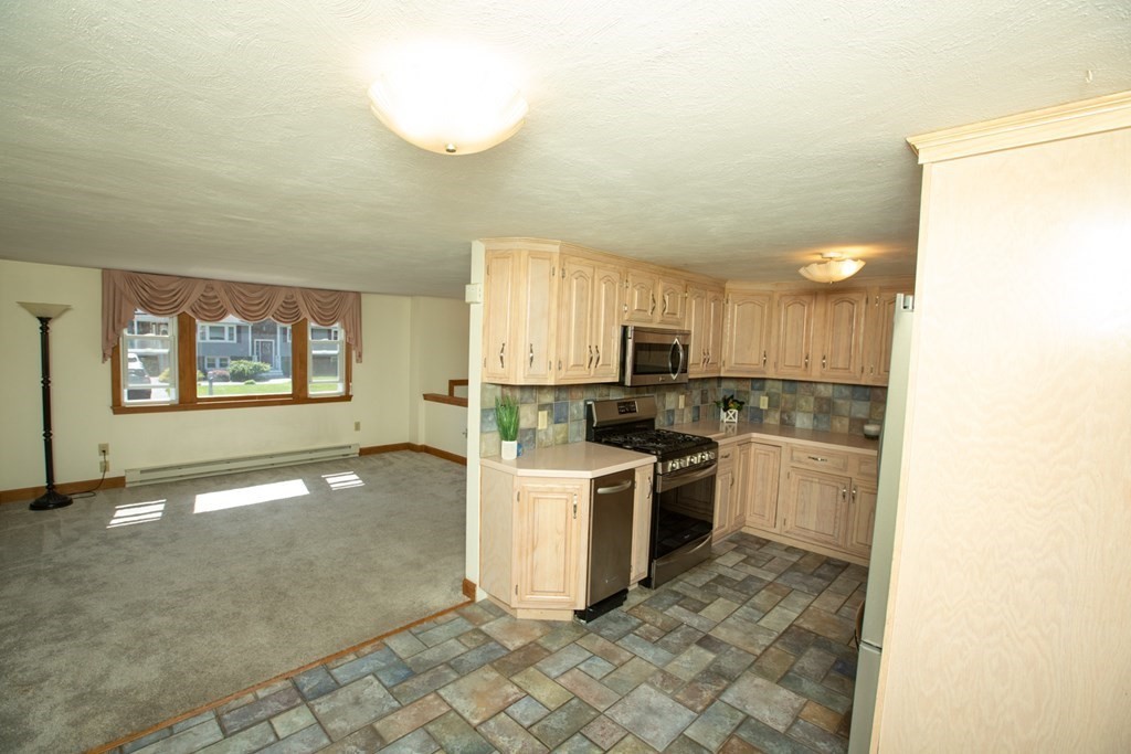 20 Governor Hutchinson Road Billerica, MA 01821 - Photo 9 of 29 Gallery Image 9