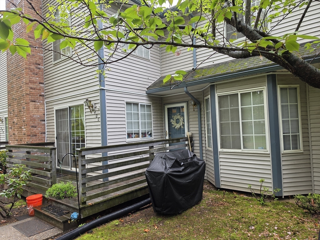 104 Johnson Road, Unit 406 Chicopee, MA 01022 - Photo 24 of 30
