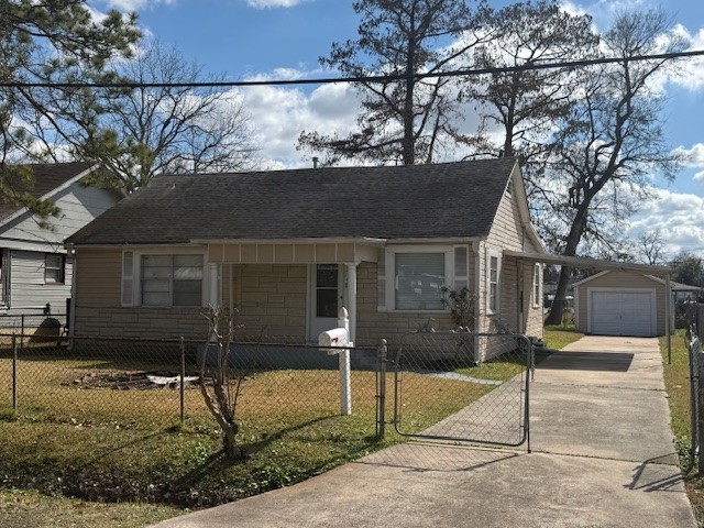 3714 Christie Street Houston, TX 77026 - Photo 3 of 24 a front view of a house with a yard