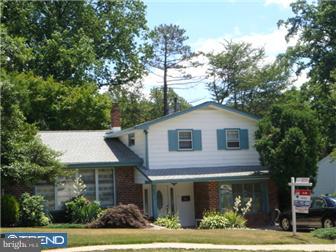 9279 Darlington Road Philadelphia, PA 19115 - Photo 2 of 12 Gallery Image 2