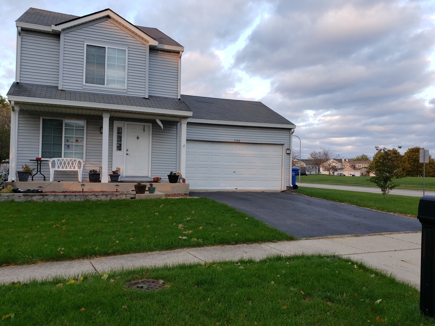 1360 Ridge Road South Elgin, IL 60177 - Photo 2 of 18