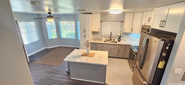 $3,600 | 91-1033 Kaipalaoa Street, Unit 1401, Ewa Beach, HI 96706