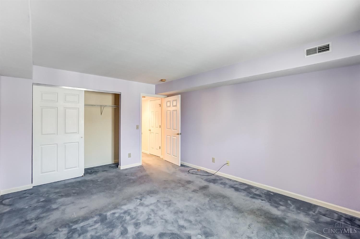 817 Neeb Road, Unit 1 Cincinnati, OH 45233 - Photo 18 of 22 Gallery Image 18